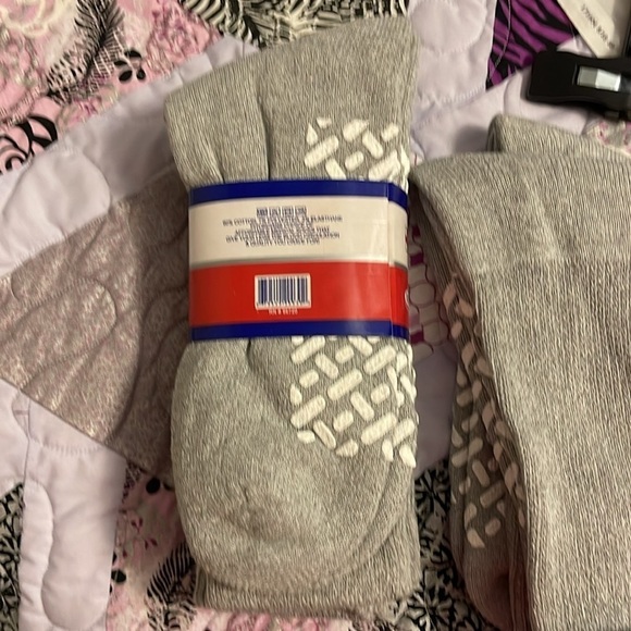 New WT MENS 13-15 ( shoe 9-15) DIABETIC CREW SOCKS . Non skid sole 5 pairs gray - Picture 1 of 4